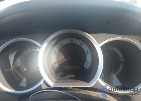 2013 Toyota Tacoma Base V6 z USA, uszkodzony, nr VIN 3TMLU4EN4DM123154